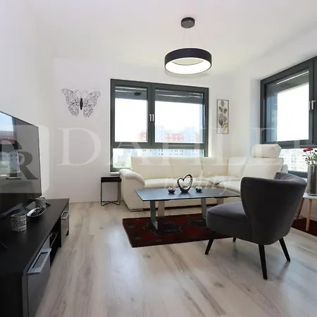 Einpark Fabulous With Private Parking Apartment